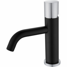 Смеситель для раковины Boheme Stick 121-BCR.2 черный/хром